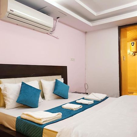 Hotel Blueberry Νέο Δελχί Εξωτερικό φωτογραφία