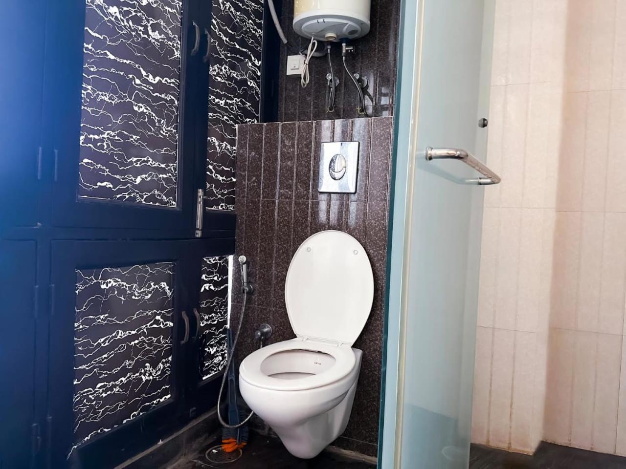 Hotel Blueberry Νέο Δελχί Εξωτερικό φωτογραφία