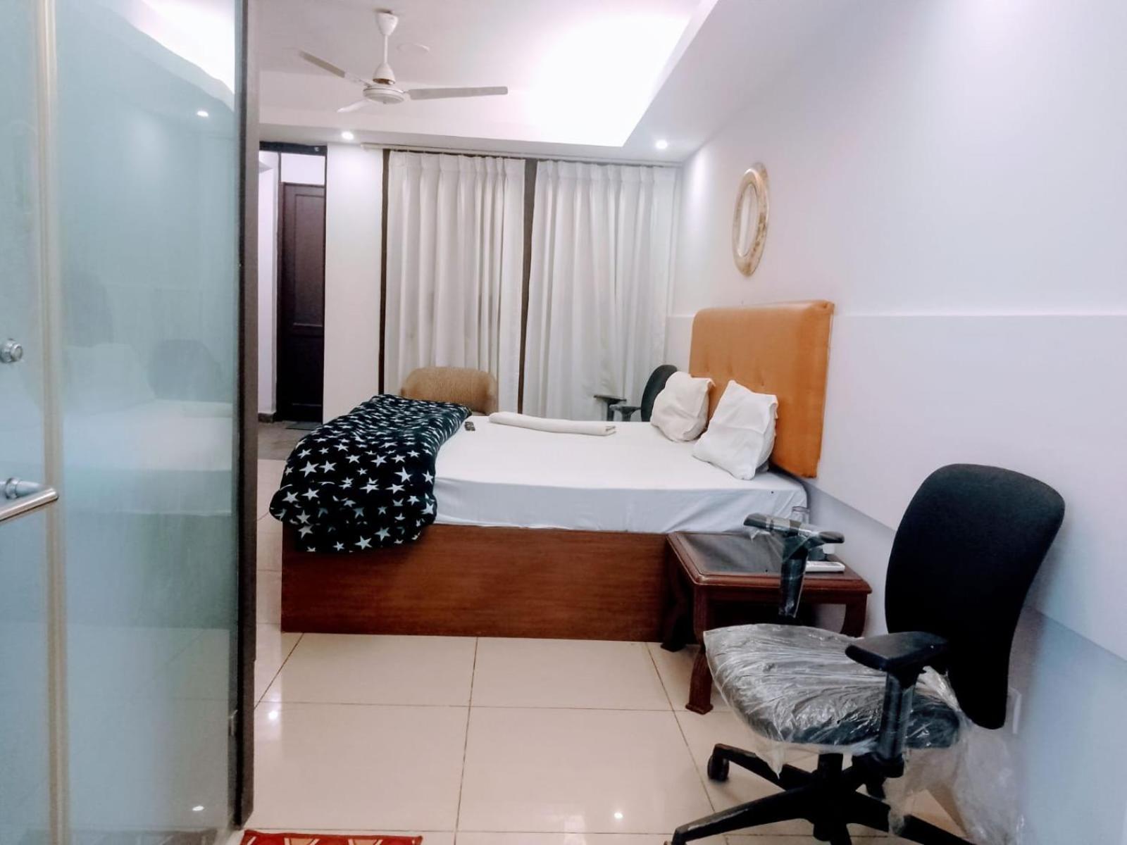 Hotel Blueberry Νέο Δελχί Εξωτερικό φωτογραφία