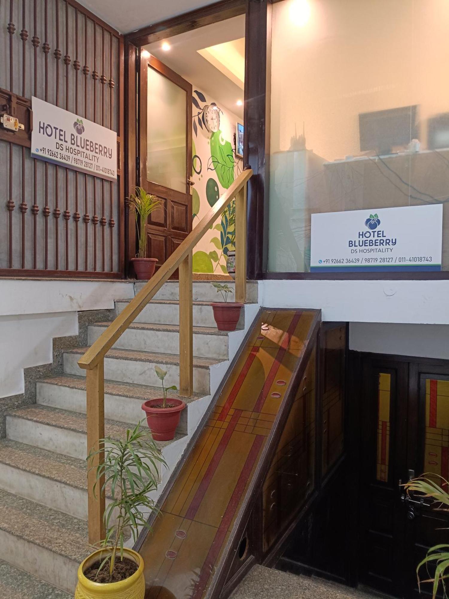 Hotel Blueberry Νέο Δελχί Εξωτερικό φωτογραφία